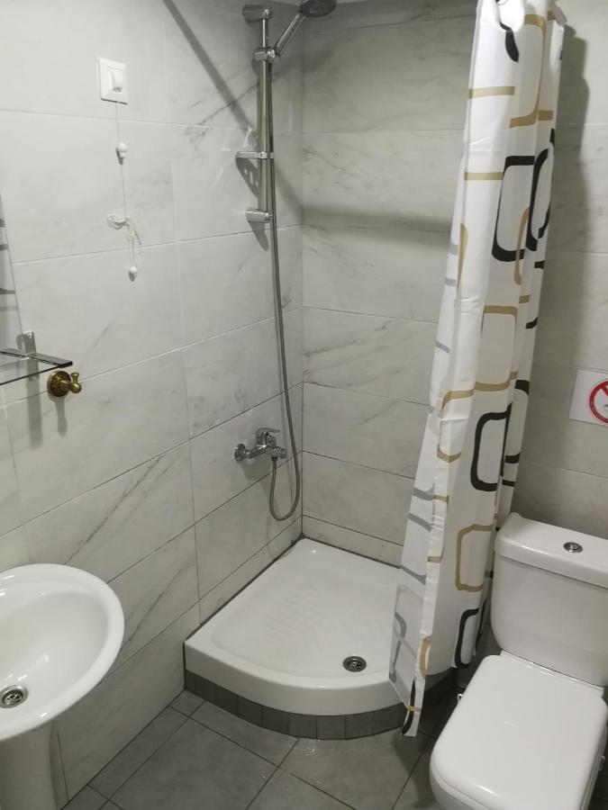 Artistic Rent Rooms & Apartments Nea Kallikrateia Ngoại thất bức ảnh