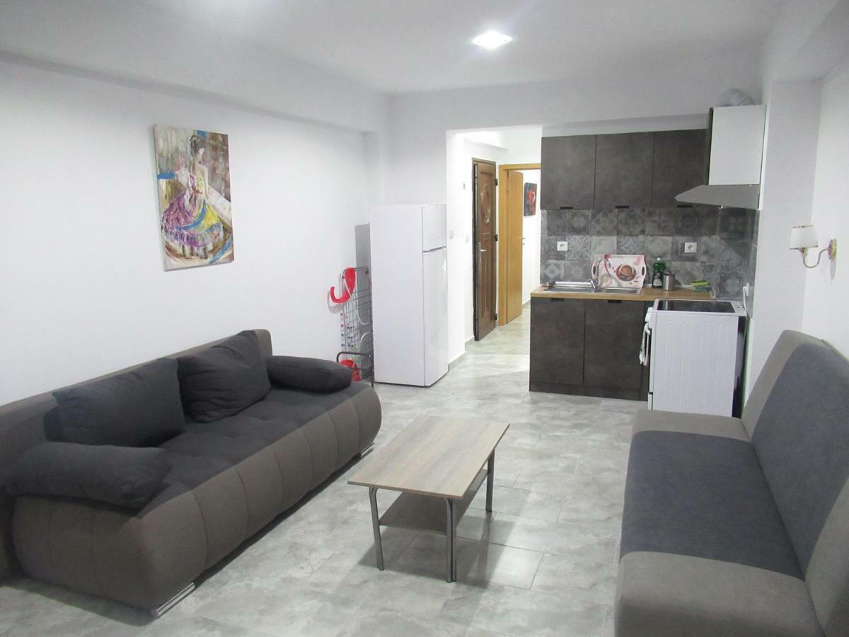 Artistic Rent Rooms & Apartments Nea Kallikrateia Ngoại thất bức ảnh