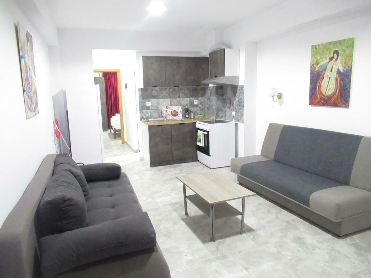 Artistic Rent Rooms & Apartments Nea Kallikrateia Ngoại thất bức ảnh